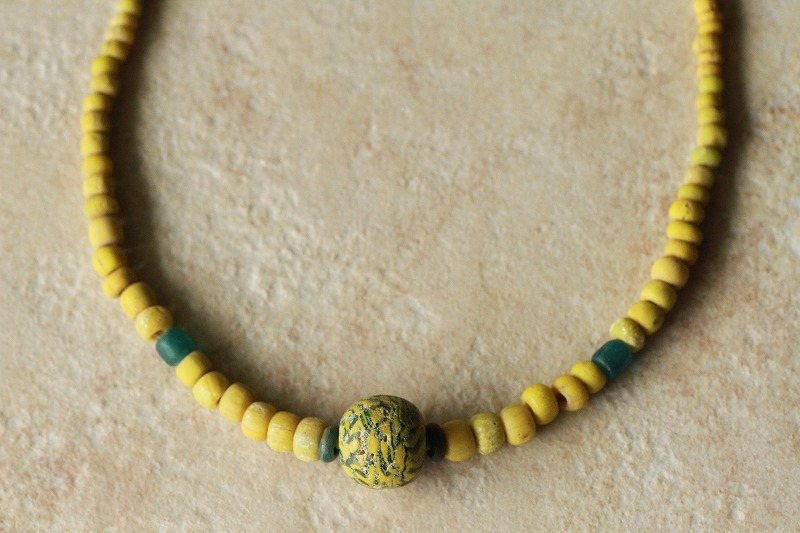 モザイク ジャワ玉 ネックレス アンティークビーズ とんぼ玉