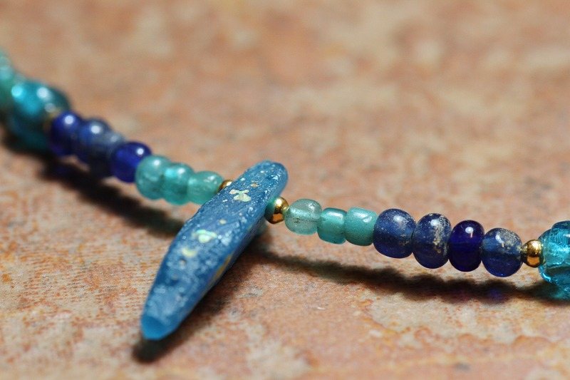 美品！ターコイズブルー古代ローマングラス ネックレス アンティークビーズ とんぼ玉