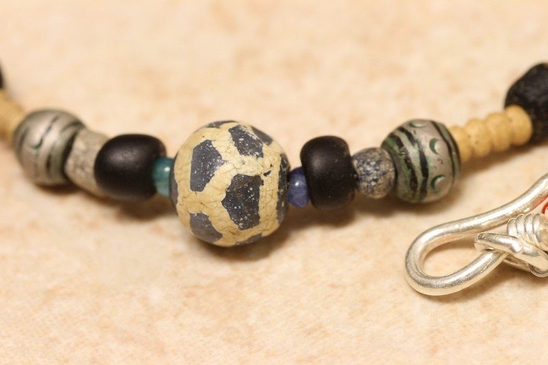 Dzi beads ネックレス